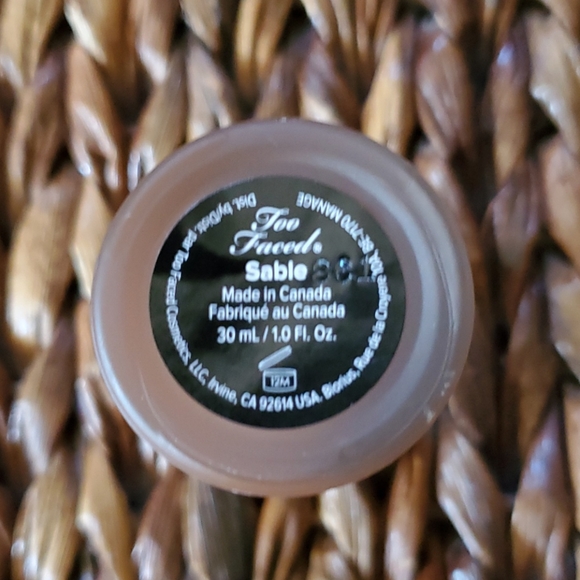 Too Faced Born This Way Foundation - Picture 3 of 3